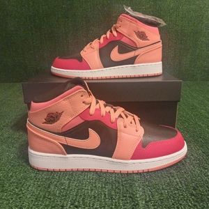 Jordan 1 Mid SE